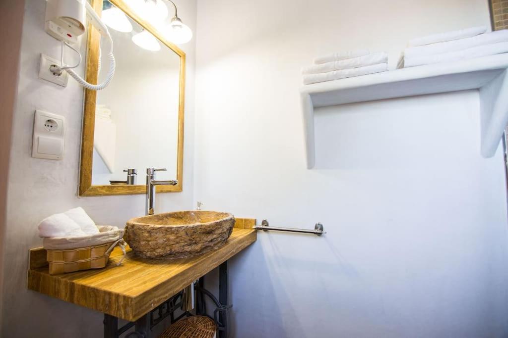 Casa Can Lluc Con Piscina, Jardin Y Vista Al Campo Sant Miquel de Balansat Eksteriør billede